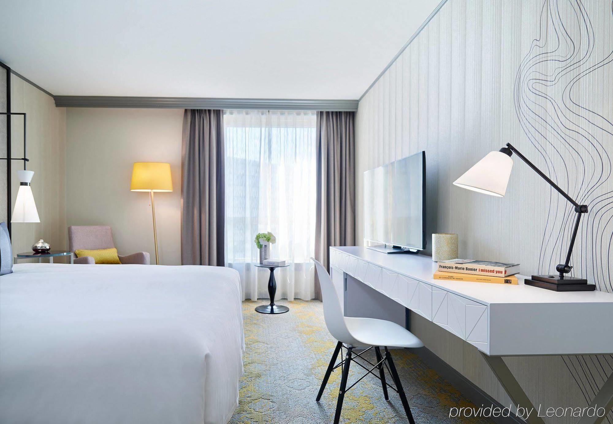 Renaissance Paris La Defense Hotel