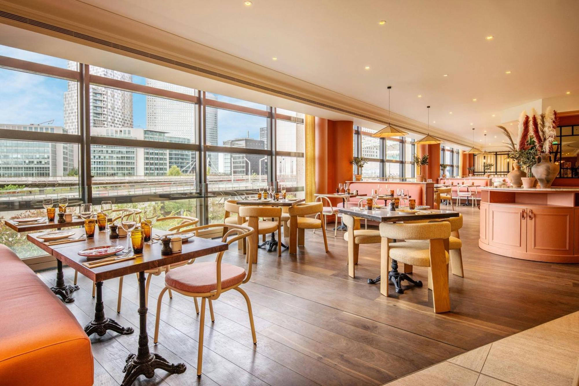Hotel Renaissance Paris La Defense Puteaux