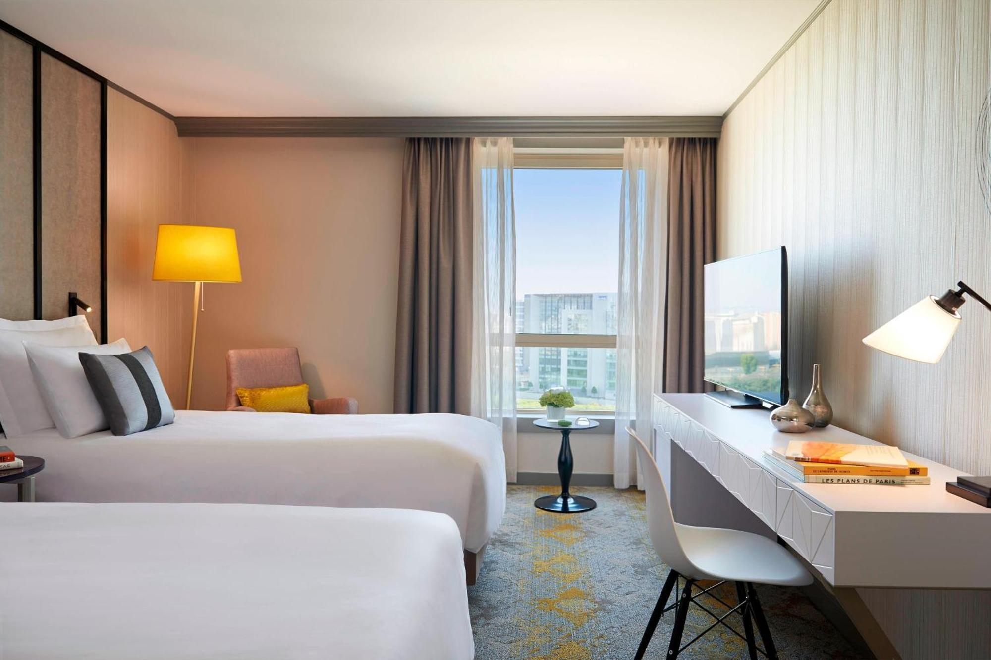 Renaissance Paris La Defense Hotel Puteaux