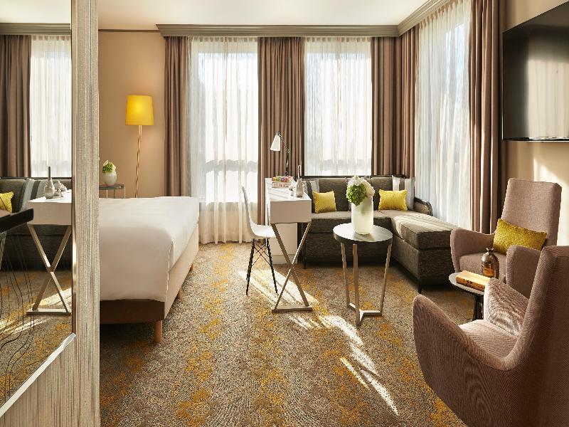 Renaissance Paris La Defense Hotel Puteaux